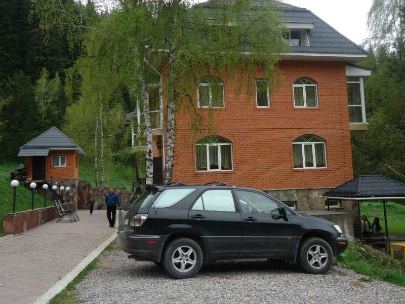 Almatau Rest guest house  