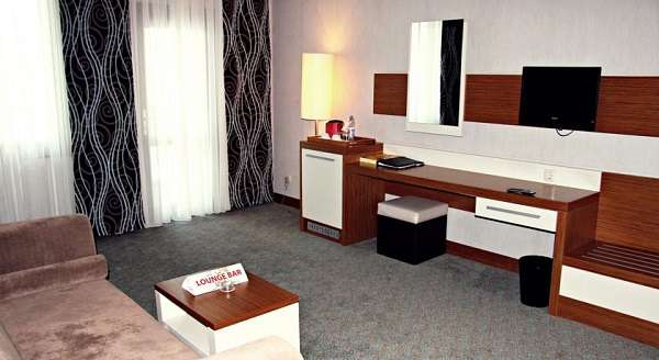 Grand Nur Plaza hotel 