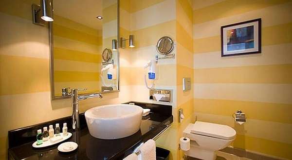 Отель Renaissance посуточно