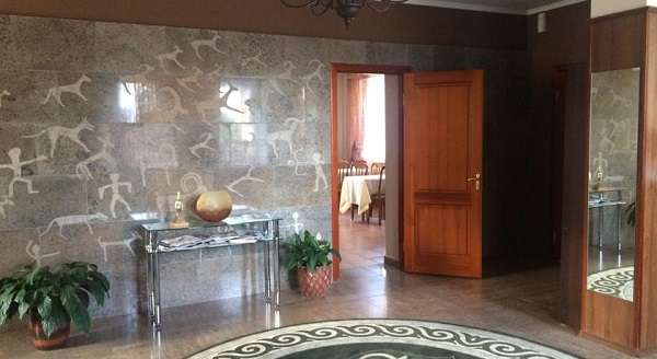 Гостиница Алтын-Адам на день