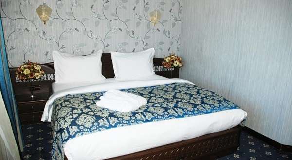 Гостиница Royal Palace на Жансугурова