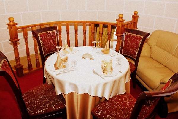 Ресторан Наири