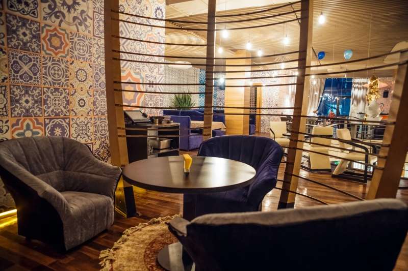 Ресторан Ларису Иванну Хачу