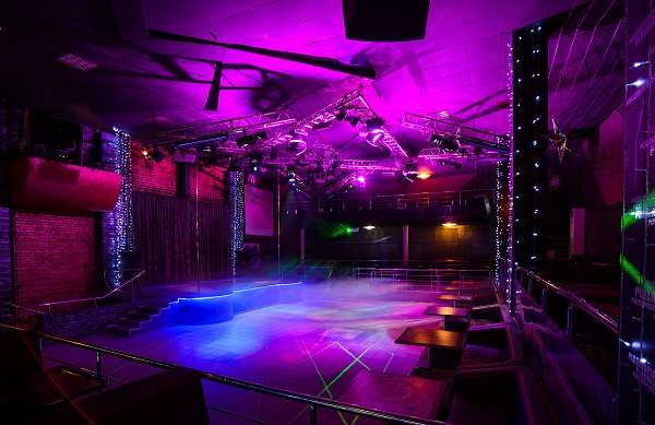 Диско бар Плазма (Ночной клуб)