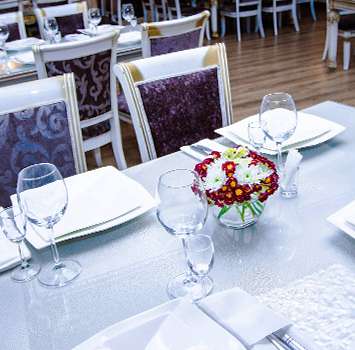 Зал торжеств Versailles