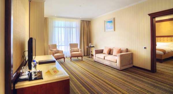 Отель Shera Park Inn посуточно