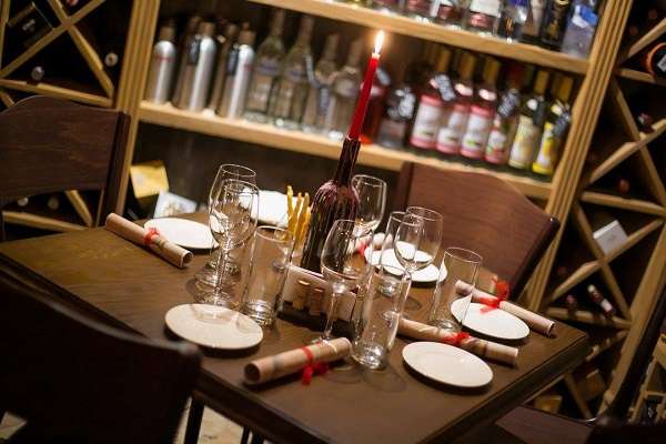 Бар-винотека PROVINO Wine Bar & Store 