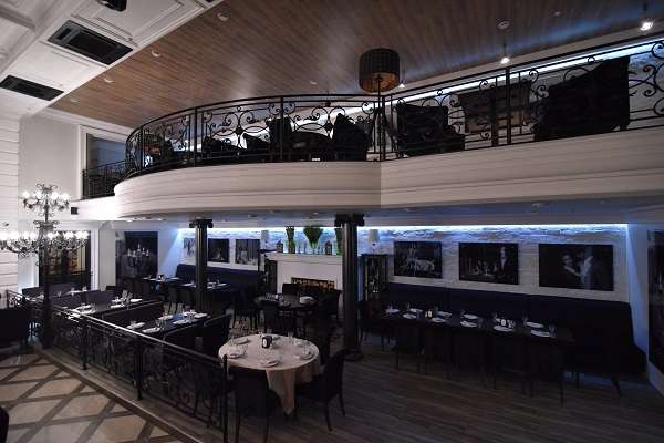 Restaurant and club МОNEY