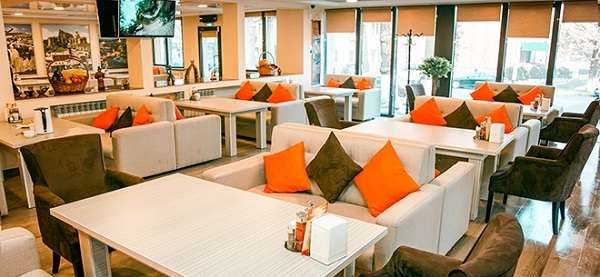 Ресторан Хачапури Хинкальевич на Достык