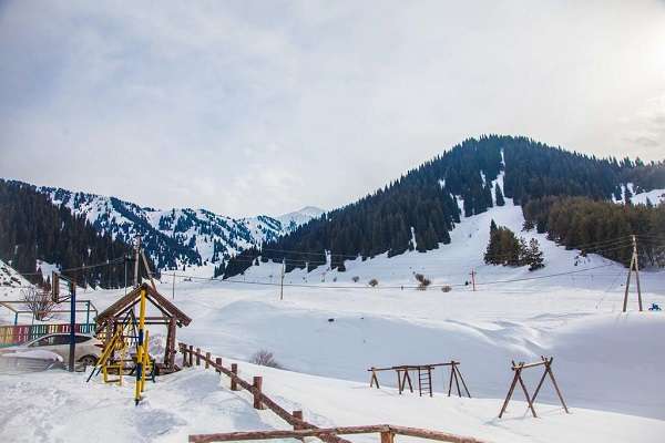 Горный семейный курорт PIONEER