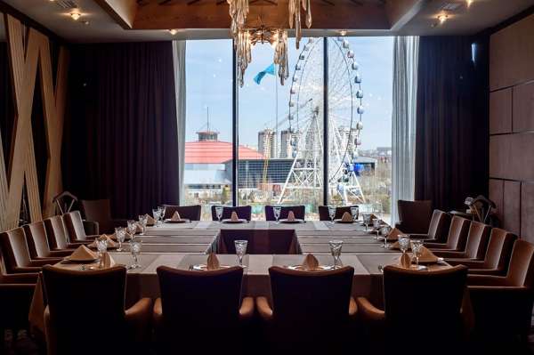 Лаунж бар Roofork 