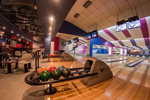 Боулинг-центр Boomer