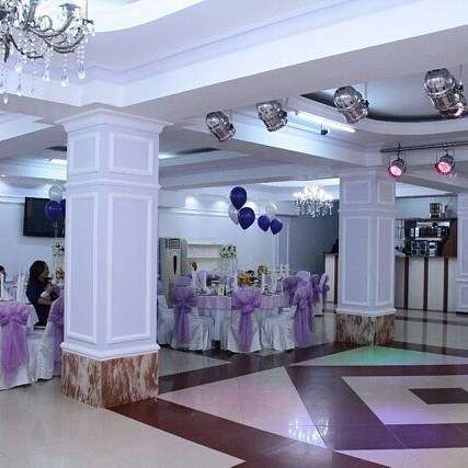 Зал торжеств Хан Тәңірі