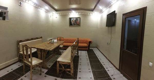 Отель Ровный рядом с Больницей