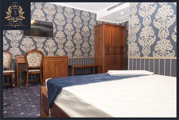 Salut Hotel на ночь