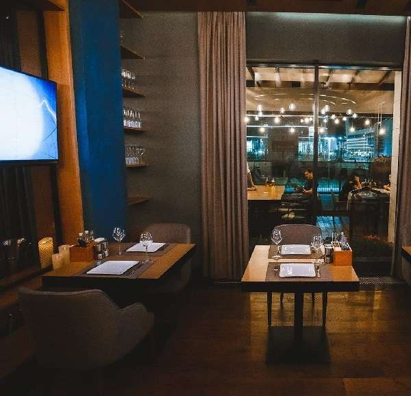 Wall Street Restaurant & Bar