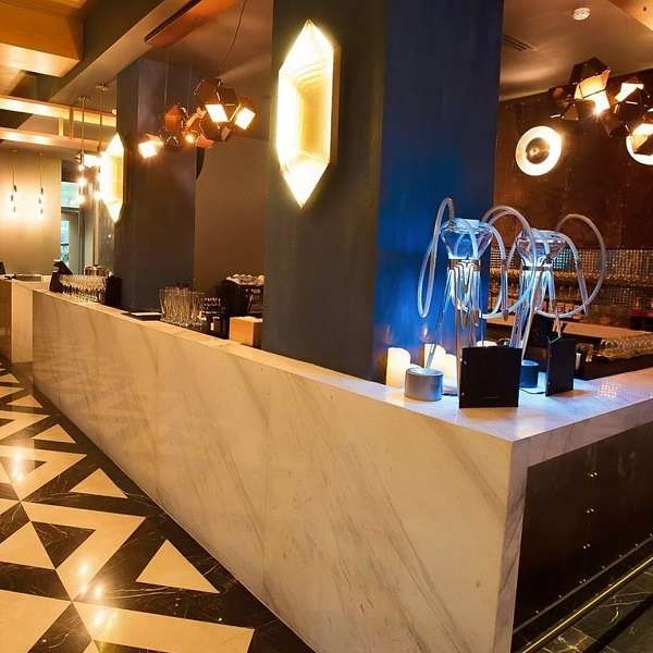 Wall Street Restaurant & Bar