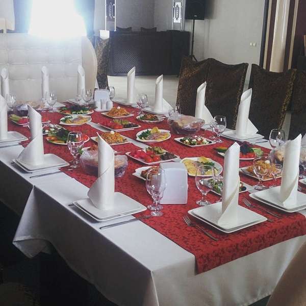 Халал кафе Ай-Ару закрыто