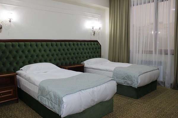 Гостиница Plaza Hotel Almaty в центре