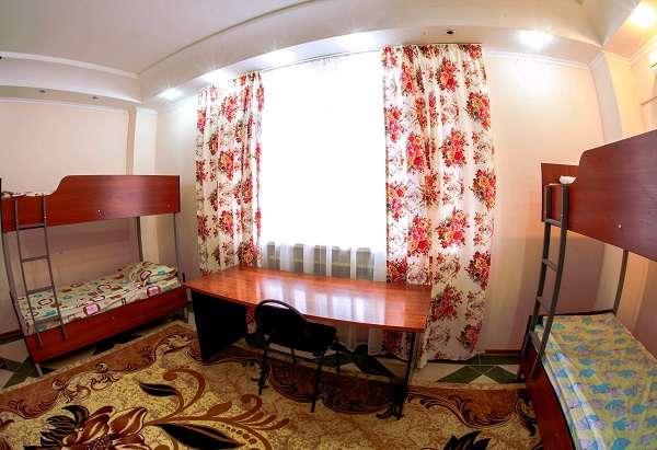 Недорогой Хостел Yessenov Hostel