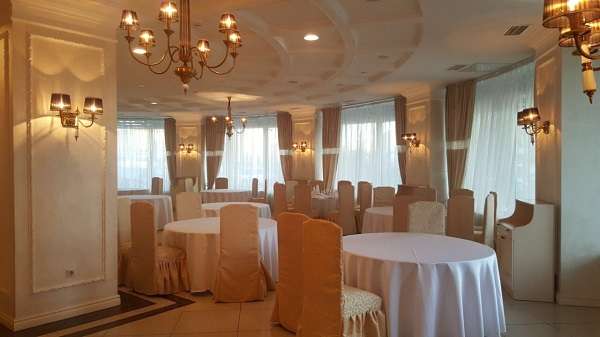 Ресторан Calypso закрылись на ремонт