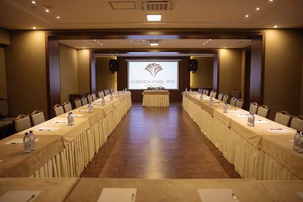 Гостиница Garden Park Inn на Байтурсынова