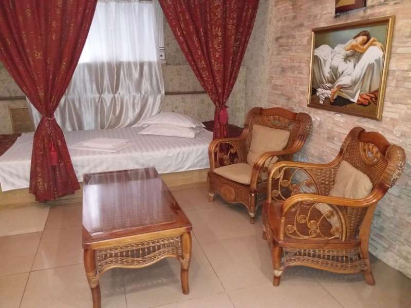 Гостиница Адам и Ева на день