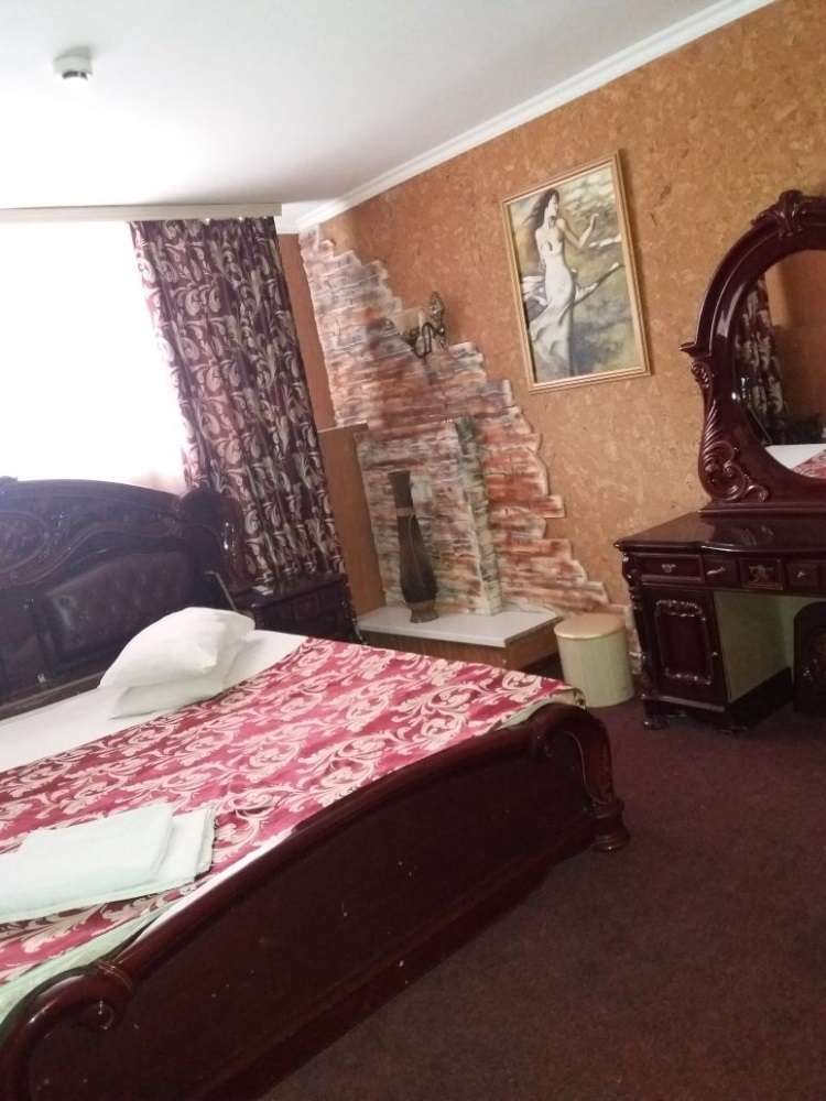 Гостиница Адам и Ева на день