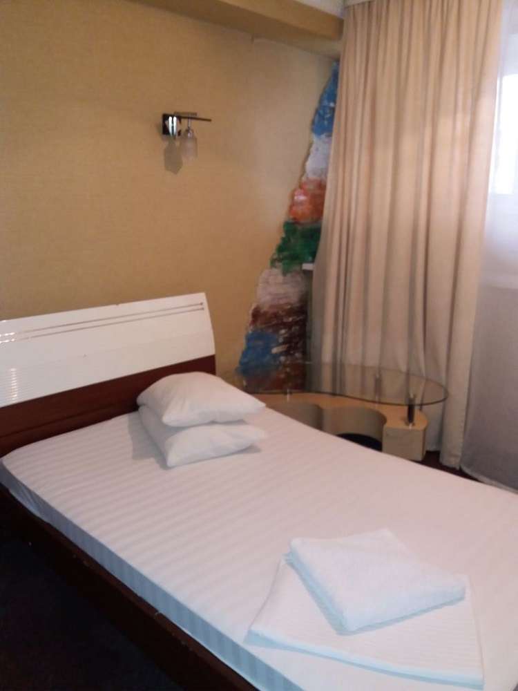 Гостиница Адам и Ева на день