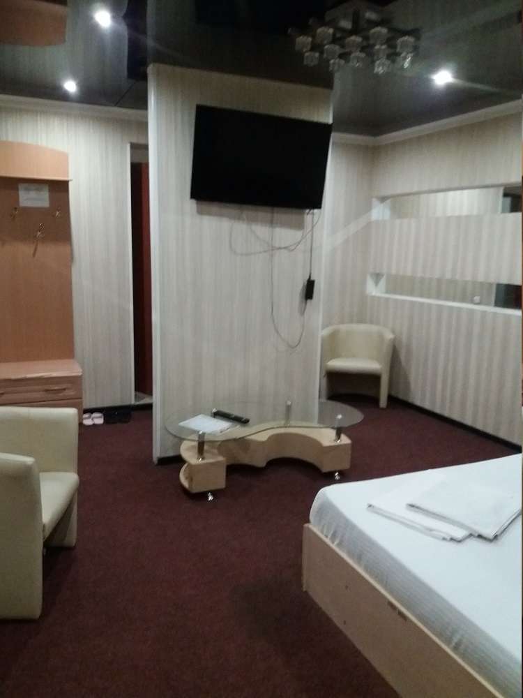 Гостиница Адам и Ева на день