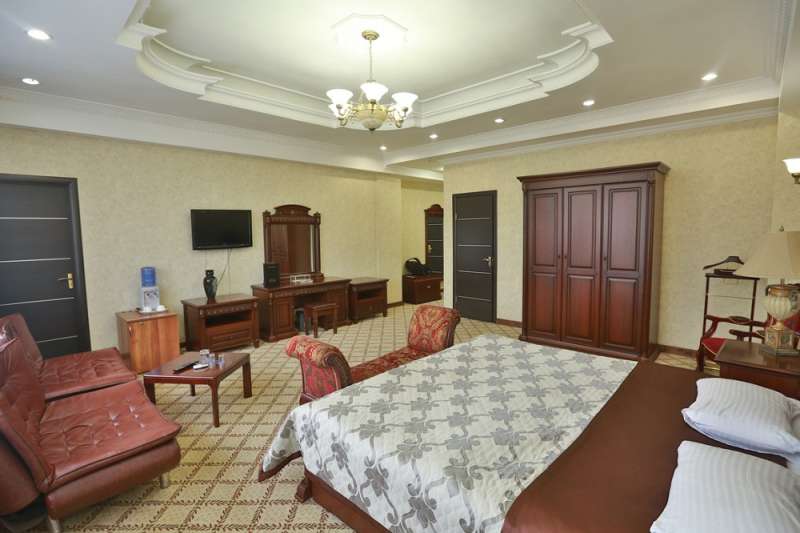 Гостиница Евразия рядом с консульством США