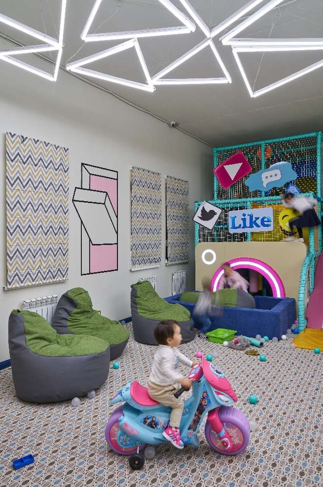 Семейное кафе - ресторан Boom Boom Room