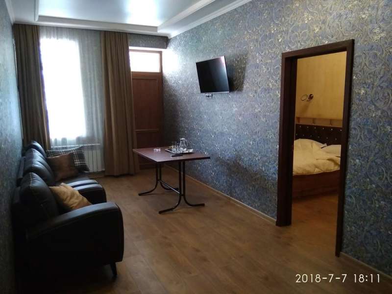 Мини гостиница Эмирити на день