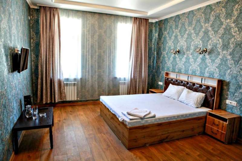 Мини гостиница Эмирити на день