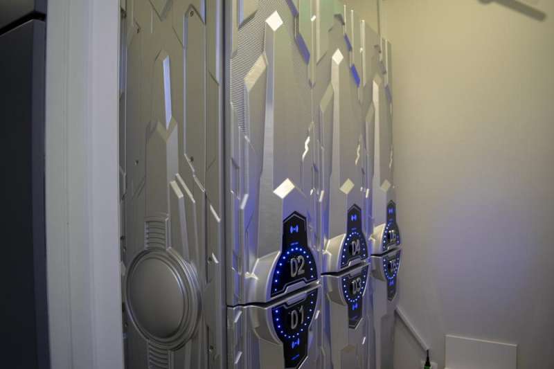 Капсульный отель Capslock по часам