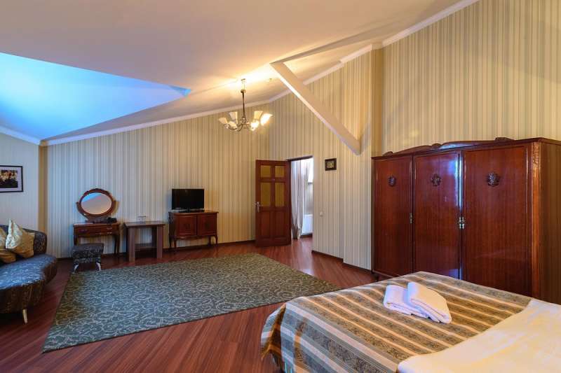 Гостиница Charleston на Жайык