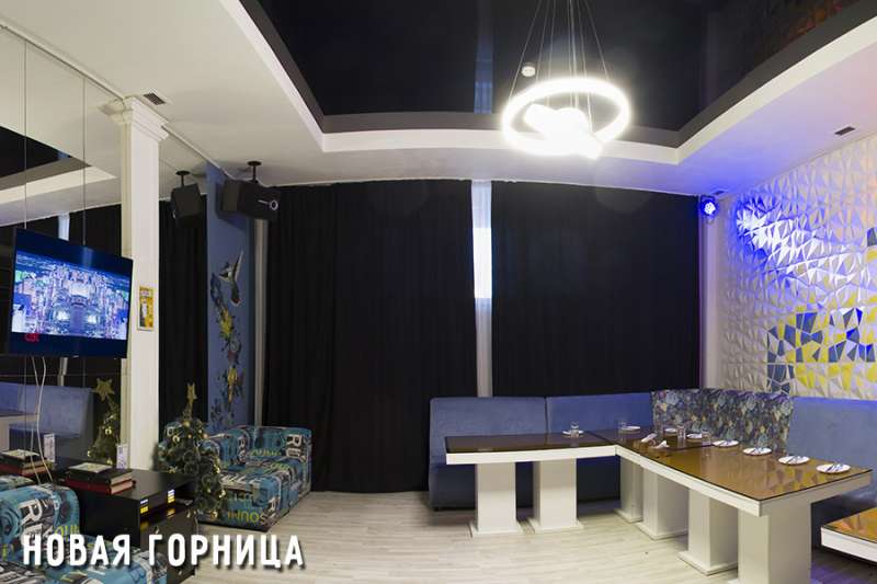 Караоке Ухо и Медведь на Курмангазы