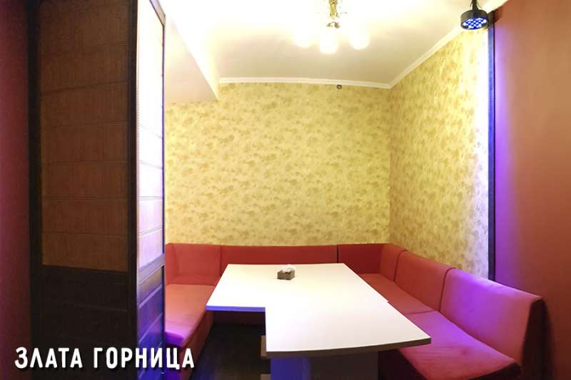 Караоке Ухо и Медведь на Саина