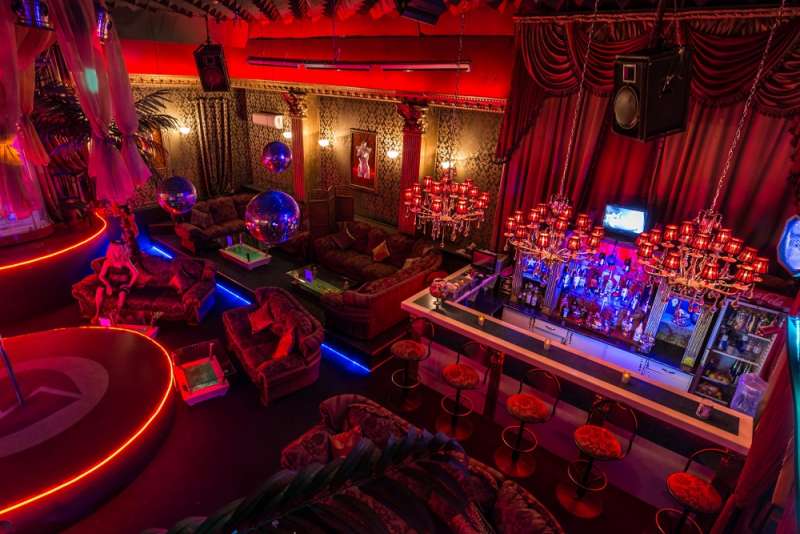 Стриптиз-бар Kazanova