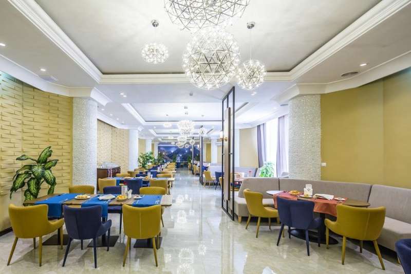 Гостиница Алма-Ата в Алматы в центре