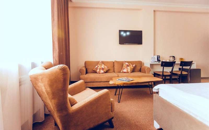 Отель Керемет для двоих или для одного