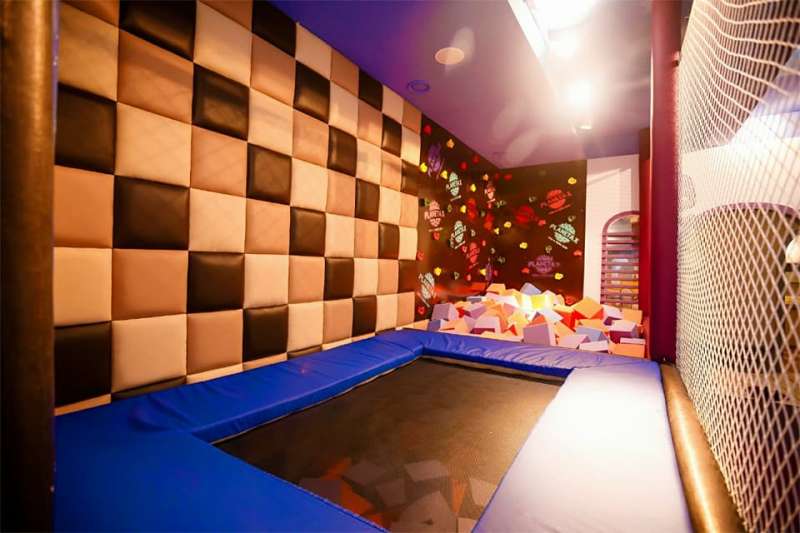 Развлекательный клуб для детей Планета X