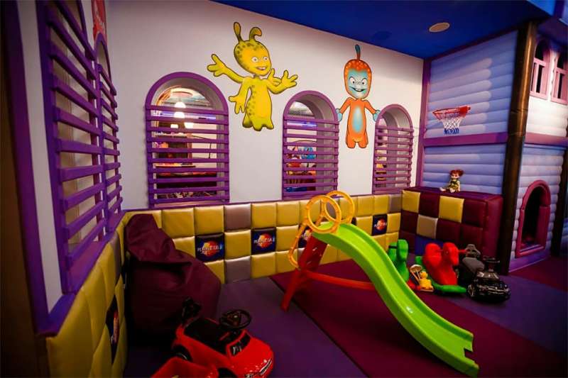 Развлекательный клуб для детей Планета X