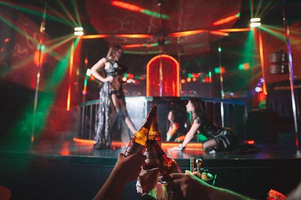 Sweety стрип клуб