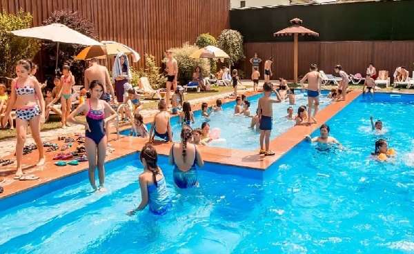 Бассейн Garden pool