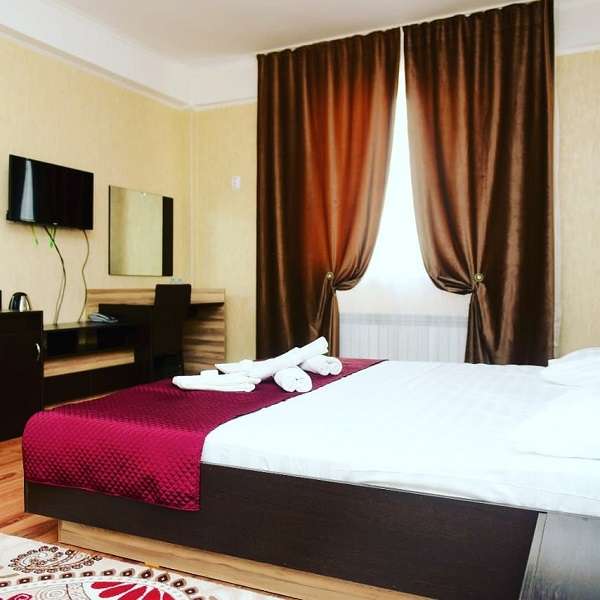 Гостиница Алатау на ночь