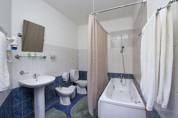 Гостиница Сая на день