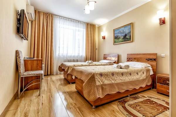 Мини гостиница Мадина по часам