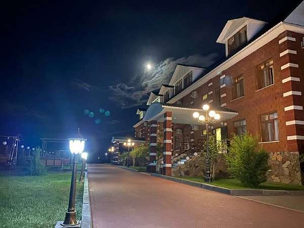 Главное здание