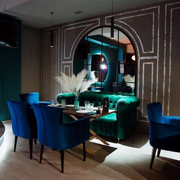 Караоке Бар Be Famous